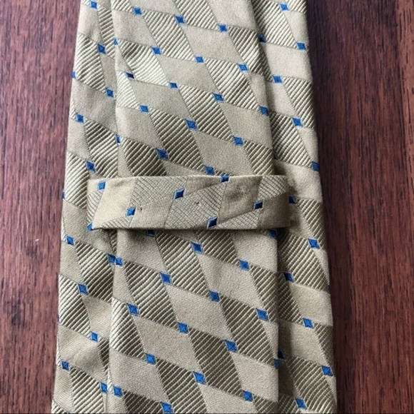 Kiton “Seven Fold” Hand Made Silk Tie - Picture 4 of 6